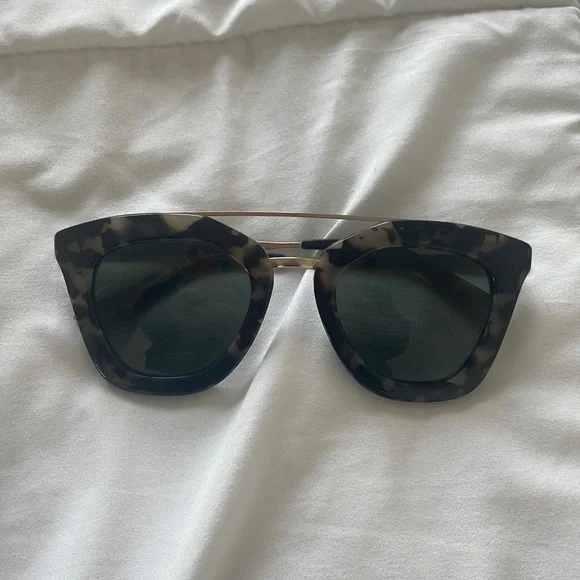 Thick Rimmed Cat eye sunglasses - Otis Brand - Picture 1 of 2